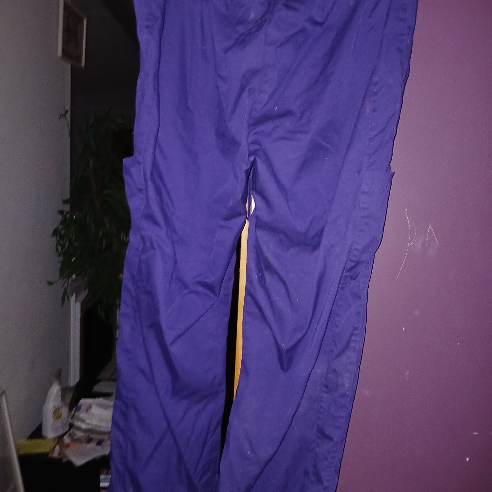 Scrubs Used Like New